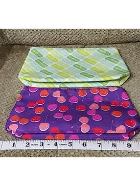 Clinique Women's Cosmetic Bags 2PCS Multi-Color Print Makeup Pouches New Without